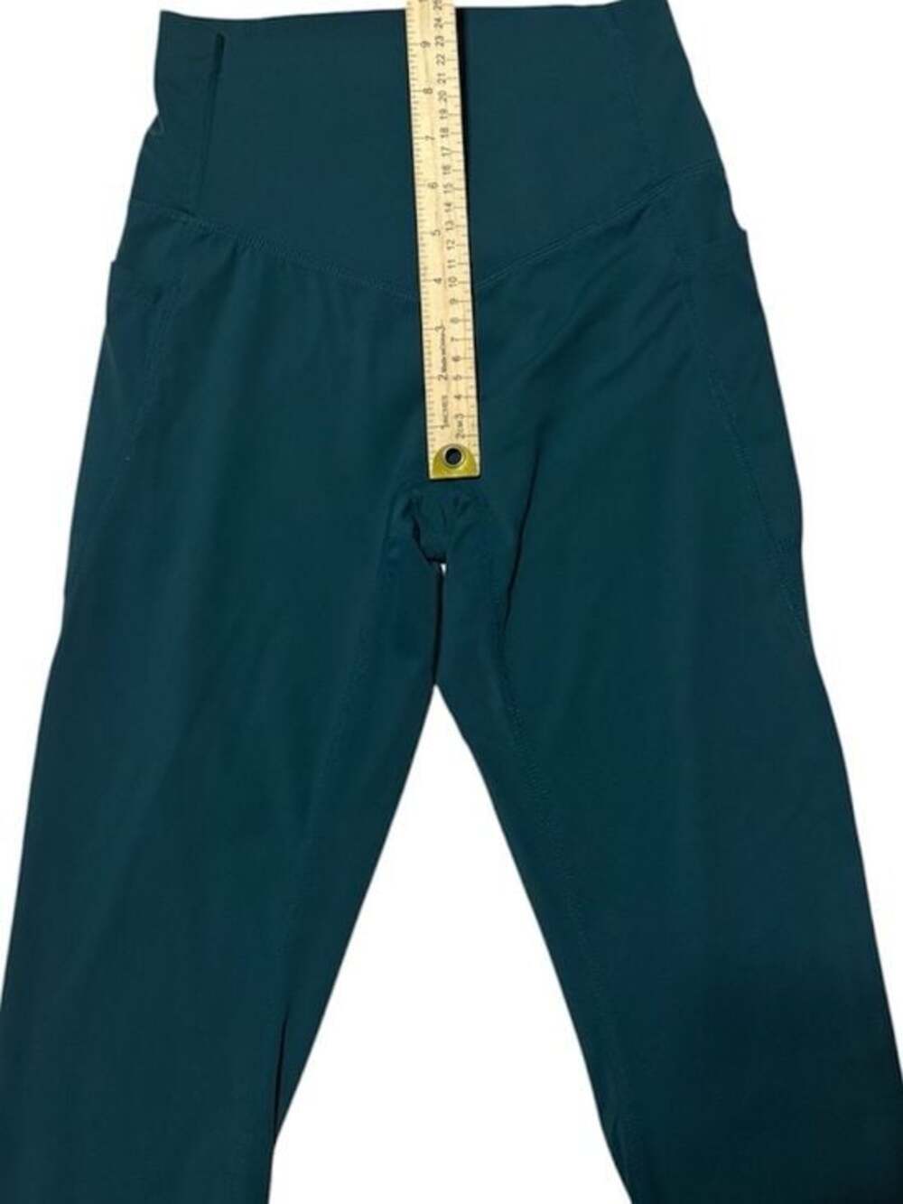 Halara high waisted forest green leggings size small - Picture 4 of 5